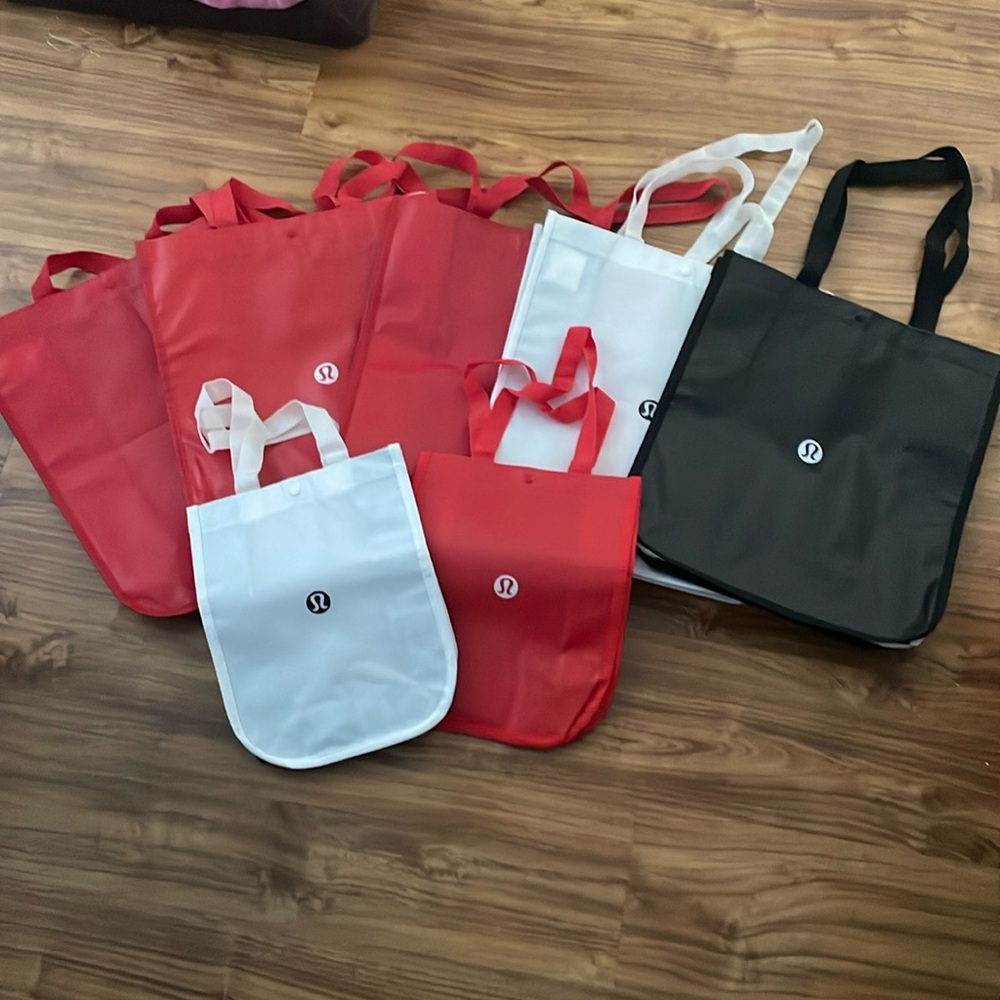 7 Lululemon bags